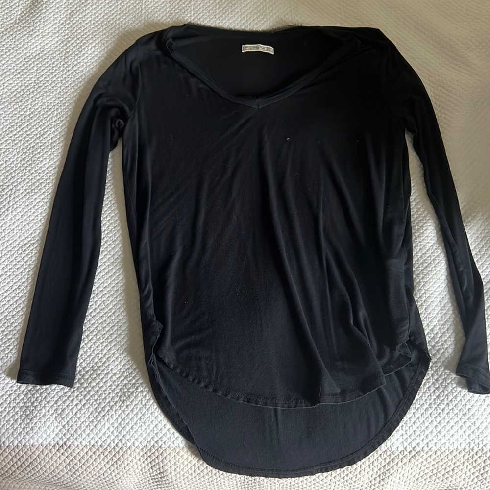 Long sleeve Abercrombie v-neck